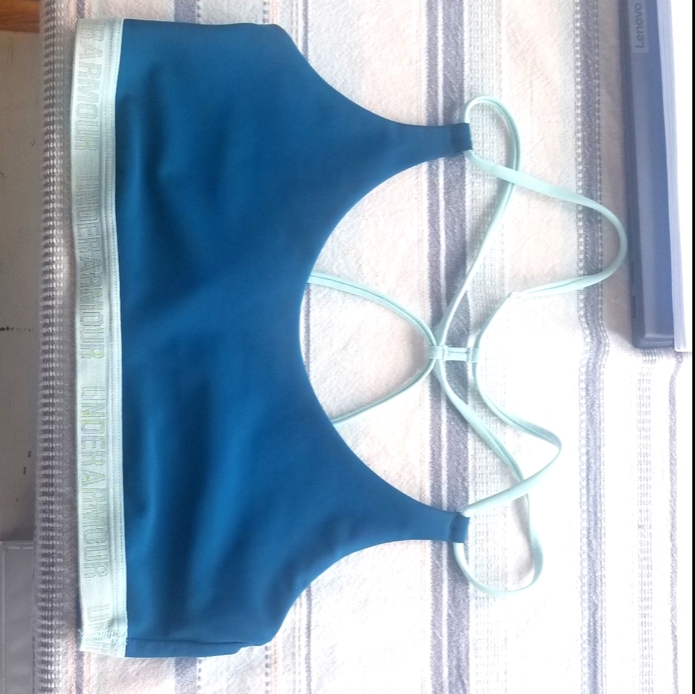 Under Armour Strappy Sports Bra Small